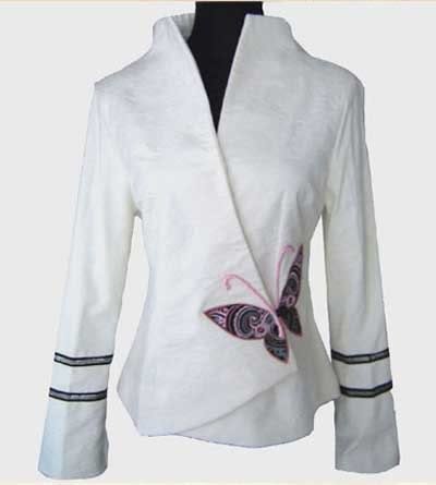 Charming Chinese Women's White Cotton Embroidered Butterfly Jacket
