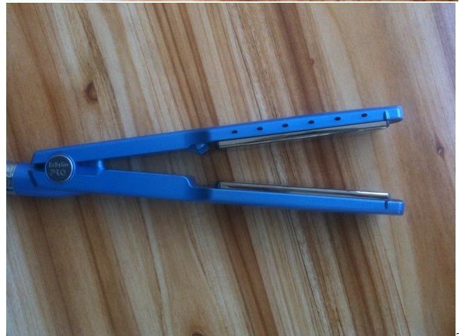 Brand New Do Not Hurt The Hair Pro Nano Titanium Hair Straightener
