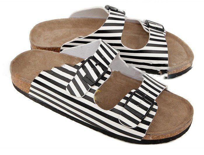 Men's PU Leather Wood Buckle Wear-resisting Disposable Slippers
