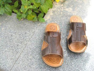 Men's The First Layer of Calfskin Wear-resisting Antiskid Slippers