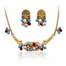 Female Elegant Never Fade Copper Alloy Gold Plated Jewelry Set