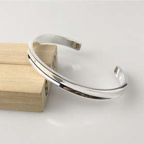 Ladies Lovely Silver with Rhodium Plating Anti Oxidation Treatment Rotational Design Bracelet