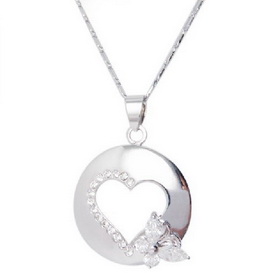 Ladies Elegant Platinum Rhinestone Heart Shape Pendant