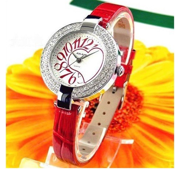 Female PU Leather Strap Waterproof Crystal Bright Love Diamond Quartz Wrist Watch