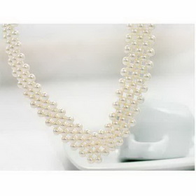 Women's Luxurious Thick Nacre Round White Baroque Pearl Full of Nacre Necklace