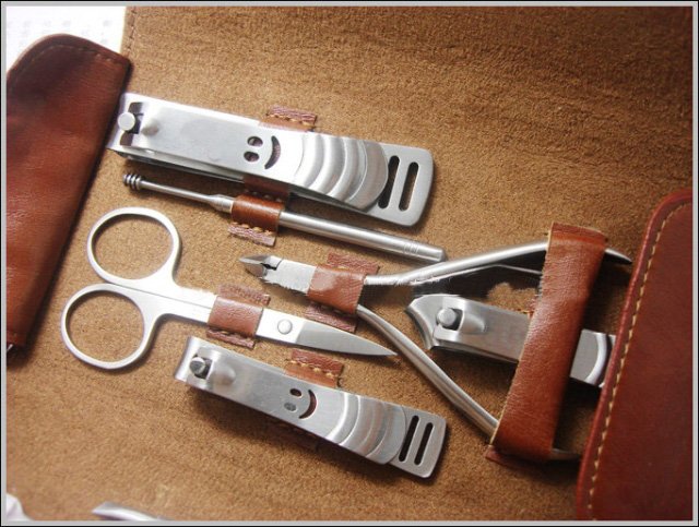 Manicure Set Nail Clipper Eyebrow Scissors Anti - Acne Device Nail File Ear Spoon Eyebrow Clip