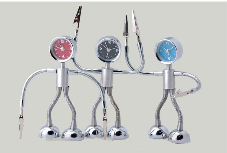 Stainless Steel Swing Randomly Legs & Arms Full-mute Small Round Table Clock
