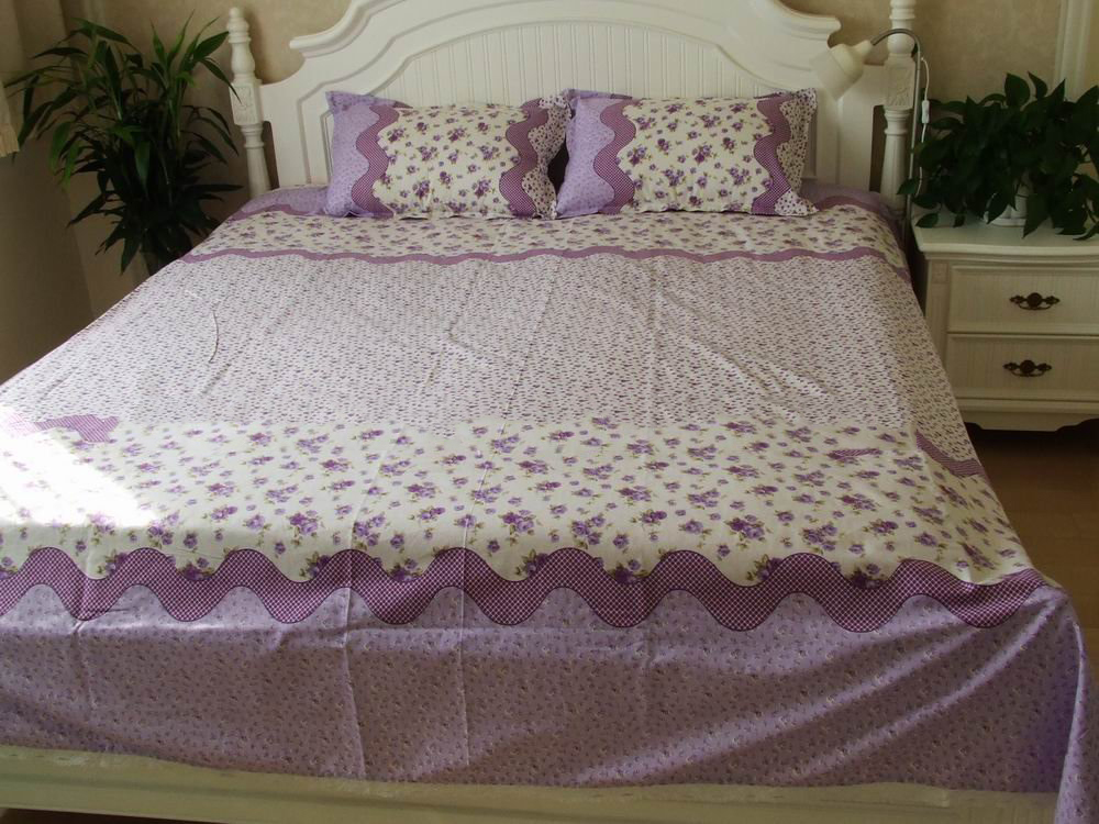 Chinese Traditional Cotton Purple Flowers Print Handmade Bedding Set