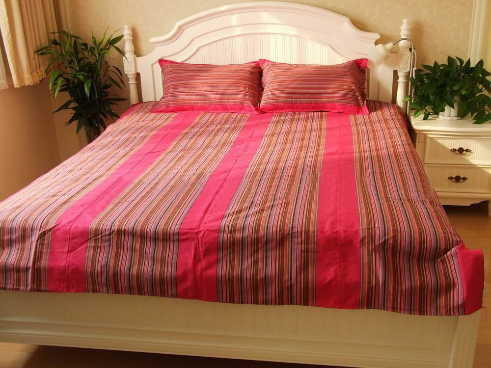 Chinese Traditional Handfeel Soft Cotton Yarn Dyed Handmade Bedding Set