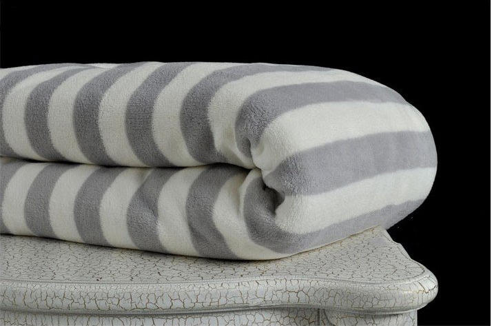 Stripe Rectangel Printed Air Condition Soft Coral Blanket