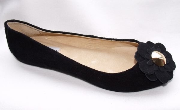 Women's Soft Sheepskin Leather Flower Design Rubber Flat Sole Shoes