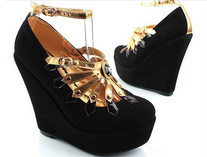 Ladies' European Style Modern Black Suede Vintage Wedges Sandals