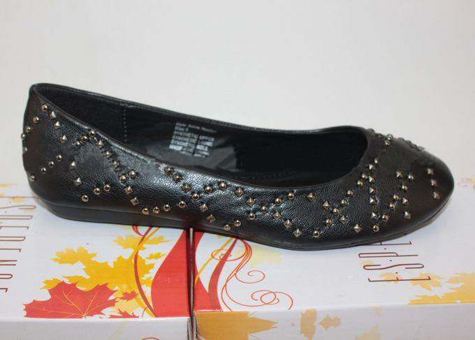 Fashion Shoe Flat Shoe Women Shoe