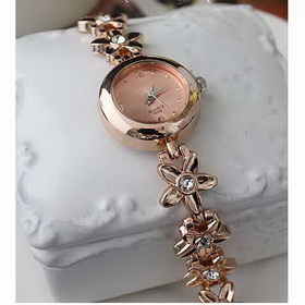 Amanda49 Charming Rhinestones & Round Metal Hour Marks Quartz Watch w/ Crystal Rhinestones for Feminine - Golden