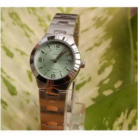 Amanda49 Fashion and Popular Wrist Watch with Calendar (White)