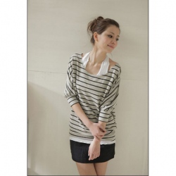 Amanda49 Loose Strip Round Neckline Grey Cotton Bat Sleeves Blouse--Women's Blouses
