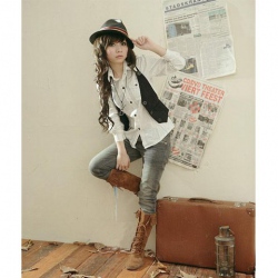 Amanda49 Fashionable and Cute Deep V-Neck Black Sleeveless Waistcoat For Women