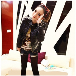 Amanda49 Slim and Fashionable Mix Match Zipper Long Sleeves Cotton Coat For Women