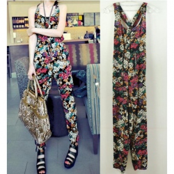 Amanda49 Colorful Floral Patterns Round Neckline Sleeveless Jumpsuit