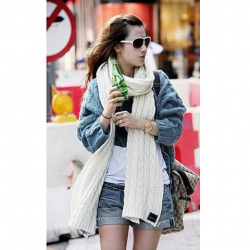 Amanda49 Destroyed Wash Upsiding Down Edges Short Jeans