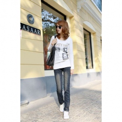 Amanda49 New Arrival Inclined Zipper Embellished Leg Opening Pecil Jeans