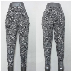 Amanda49 Leisure and Stylish Screw Stripe Patterns Cotton Feet Harem Pants For Women