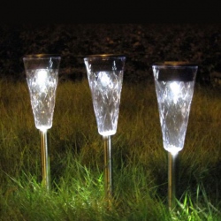 Amanda49 Best Quality 1-LED Super Bright White Light Solar LED Garden and Lawn Light (CIS-41285)