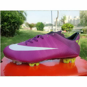 Men's Purple Surface Lightning Stripes Design Soccer Shoes