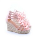 Women Pink Suede Strap Flower Design Platform Shoes