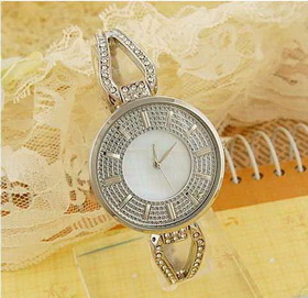 Amanda49 Elegant 2 Arabic Numerals & 2 Dots Hour Markers Silver Bracelet Wrist Watch (White Diamonds)